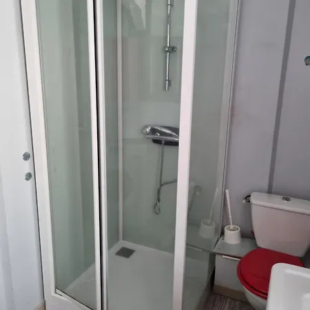 아파트 Petit Nid Laroquebrou